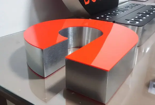 لبه سوئدی جگرکده دودیکو